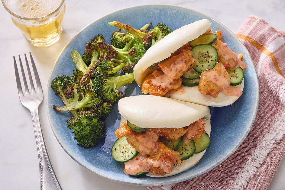 Crispy Chicken Bao Buns