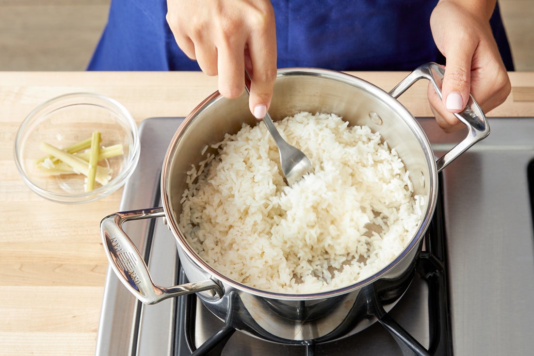 recipe-step-image-Cook the rice:}