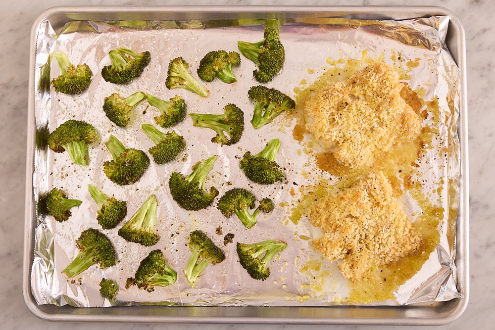 recipe-step-image-Roast the broccoli & fish}
