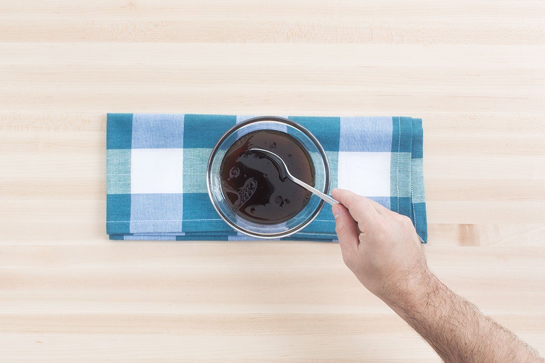 recipe-step-image-Make the sauce:}