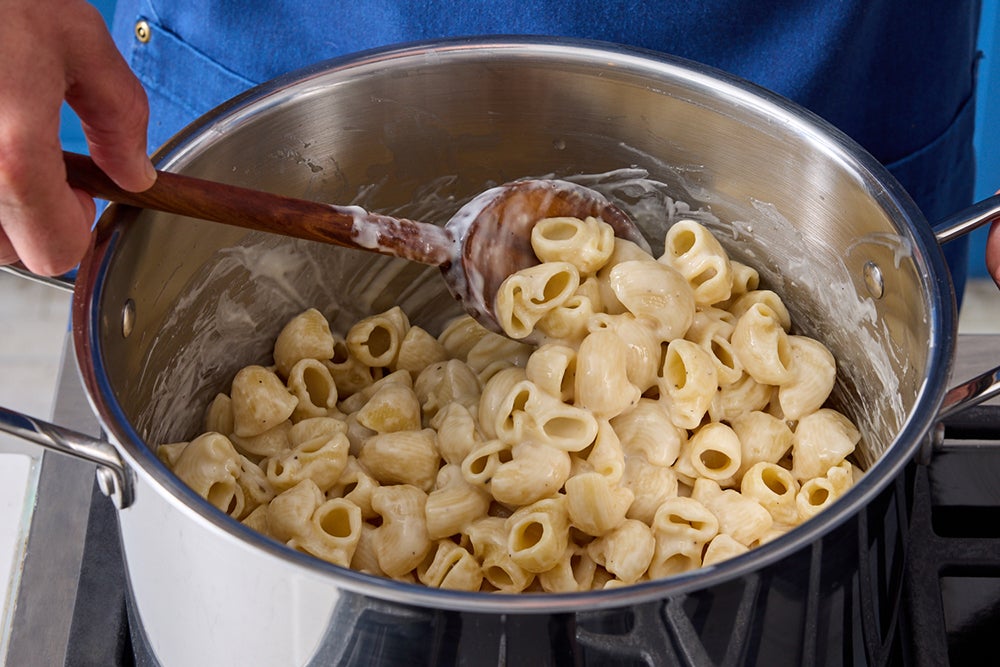 recipe-step-image-Finish the pasta}