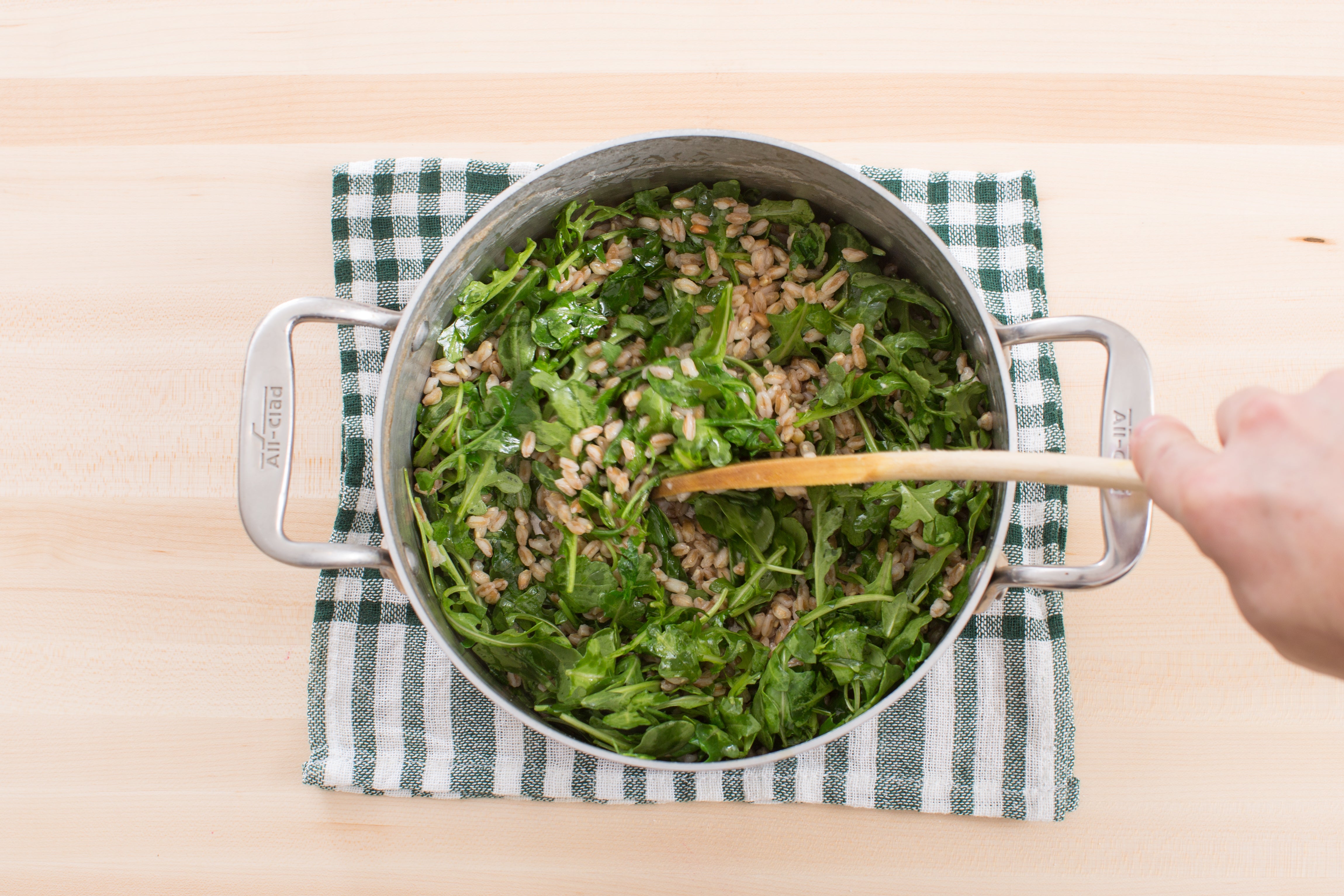 recipe-step-image-Cook the farro & add the arugula:}