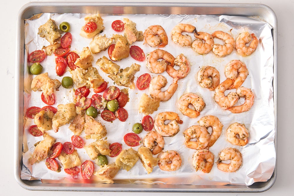 recipe-step-image-Bake the shrimp, vegetables & baguette}