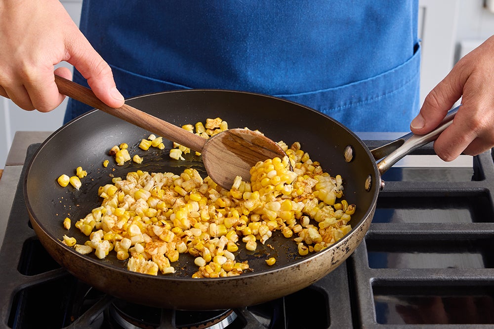 recipe-step-image-Cook the corn}