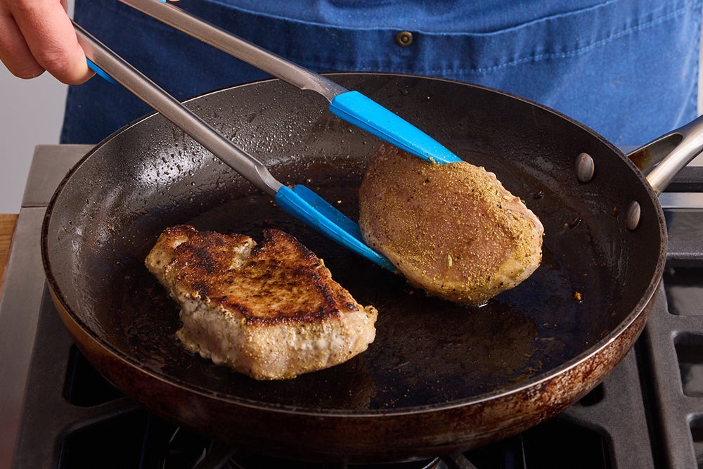 recipe-step-image-Cook the pork}