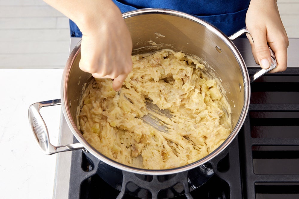 recipe-step-image-Mash the potatoes}