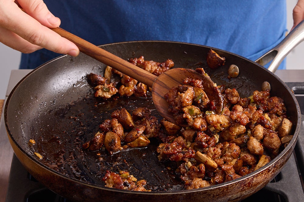recipe-step-image-Cook the pork & serve your dish }