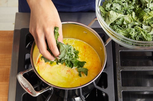 recipe-step-image-Prepare the kale & make the saffron rice: }