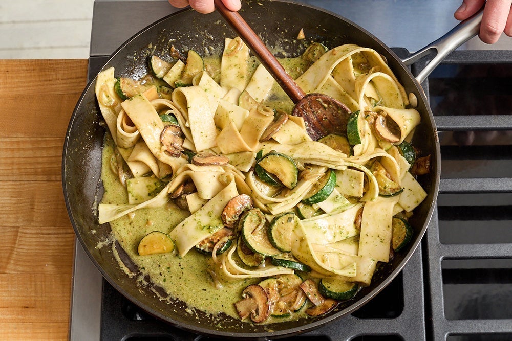 recipe-step-image-Finish the pasta & serve your dish}