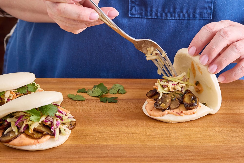 recipe-step-image-Warm the buns & serve your dish }