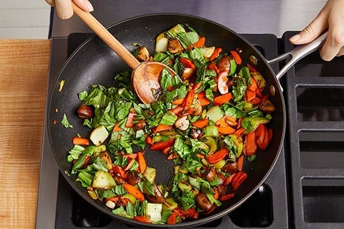 recipe-step-image-Cook the vegetables}