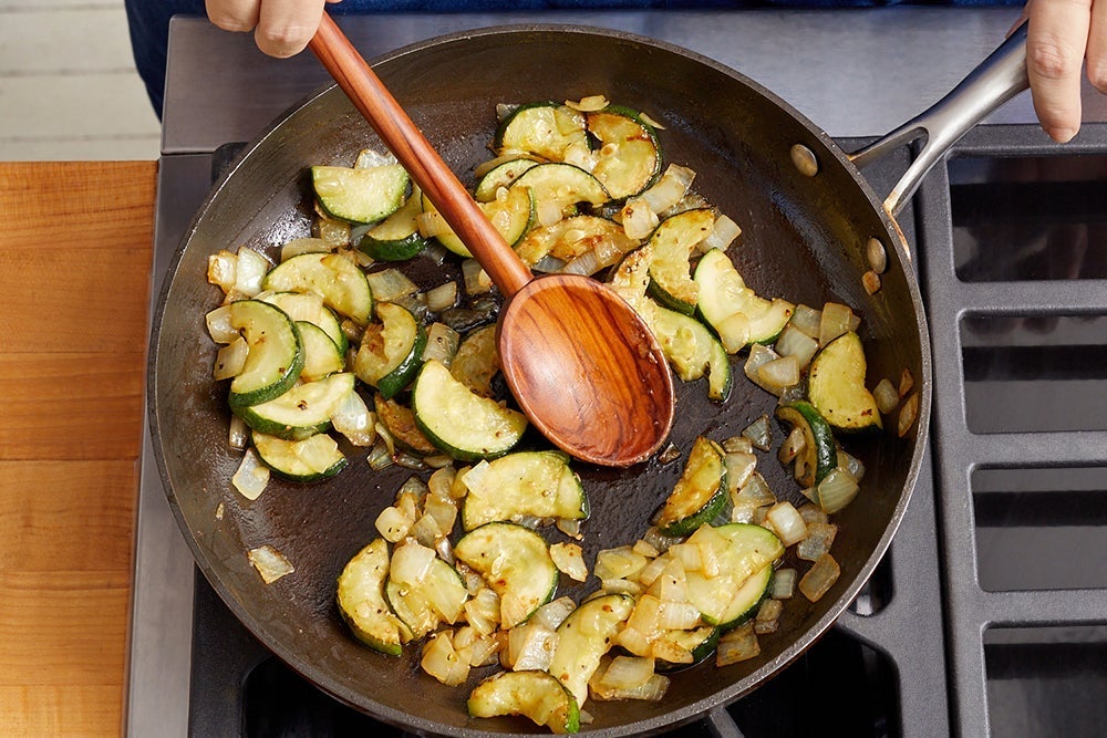 recipe-step-image-Cook the vegetables}