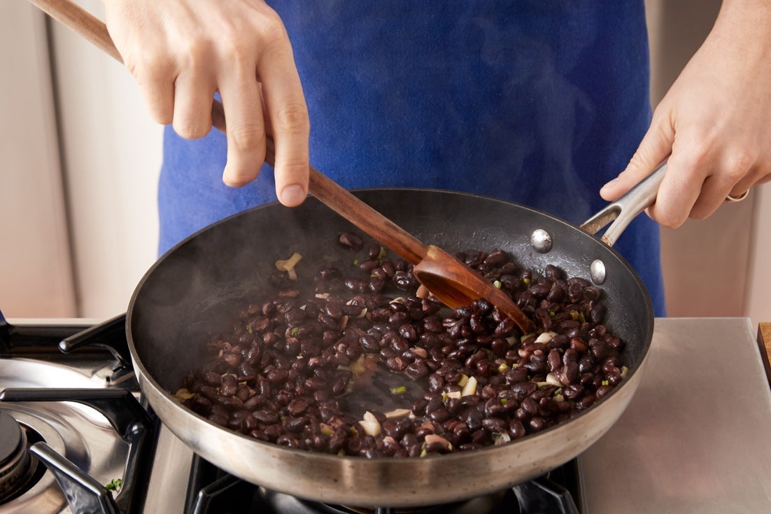 recipe-step-image-Cook the beans:}