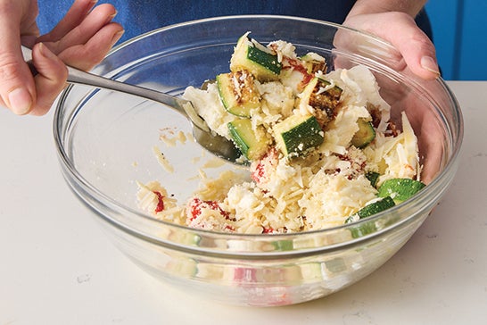 recipe-step-image-Make the filling}