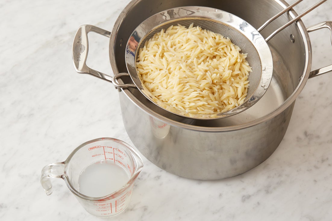 recipe-step-image-Cook the pasta}