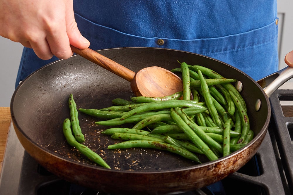 recipe-step-image-Cook the green beans & serve your dish}