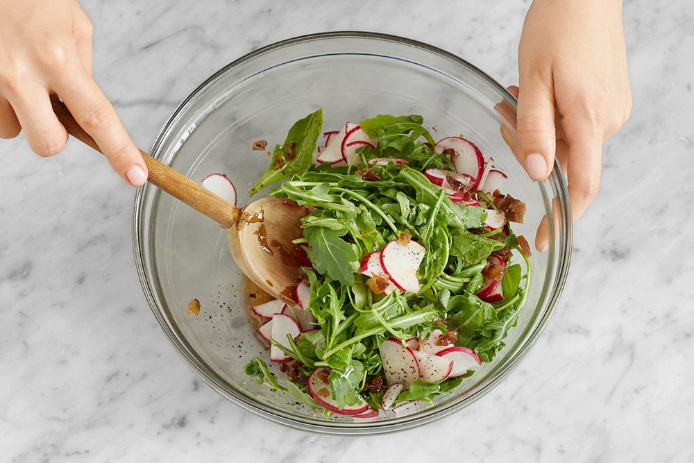 recipe-step-image-Make the salad }