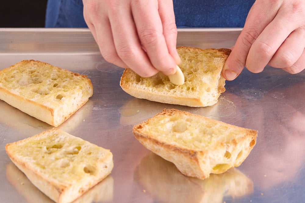 recipe-step-image-Make the garlic toast}