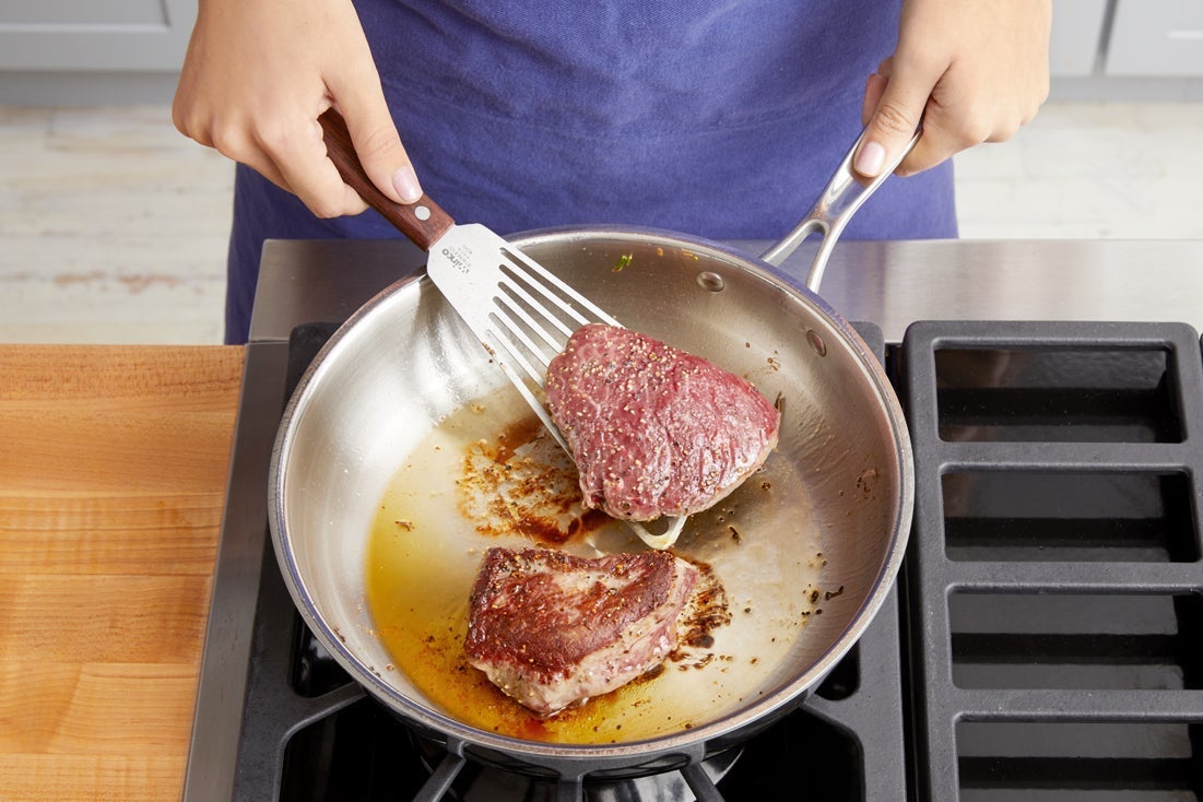 recipe-step-image-Cook the steaks}