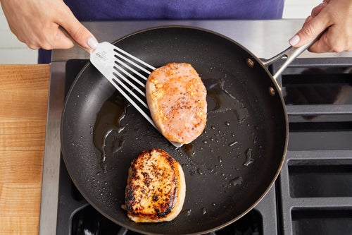 recipe-step-image-Cook the pork}