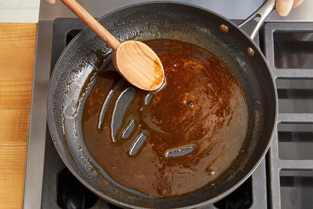 recipe-step-image-Finish the sauce}
