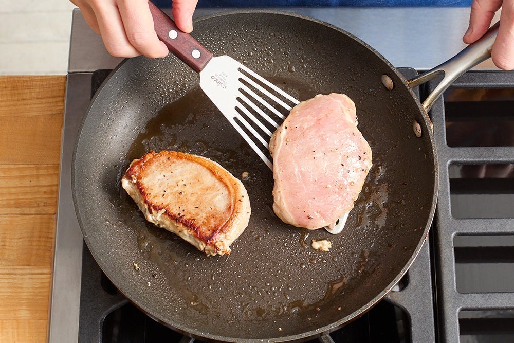 recipe-step-image-Cook the pork}