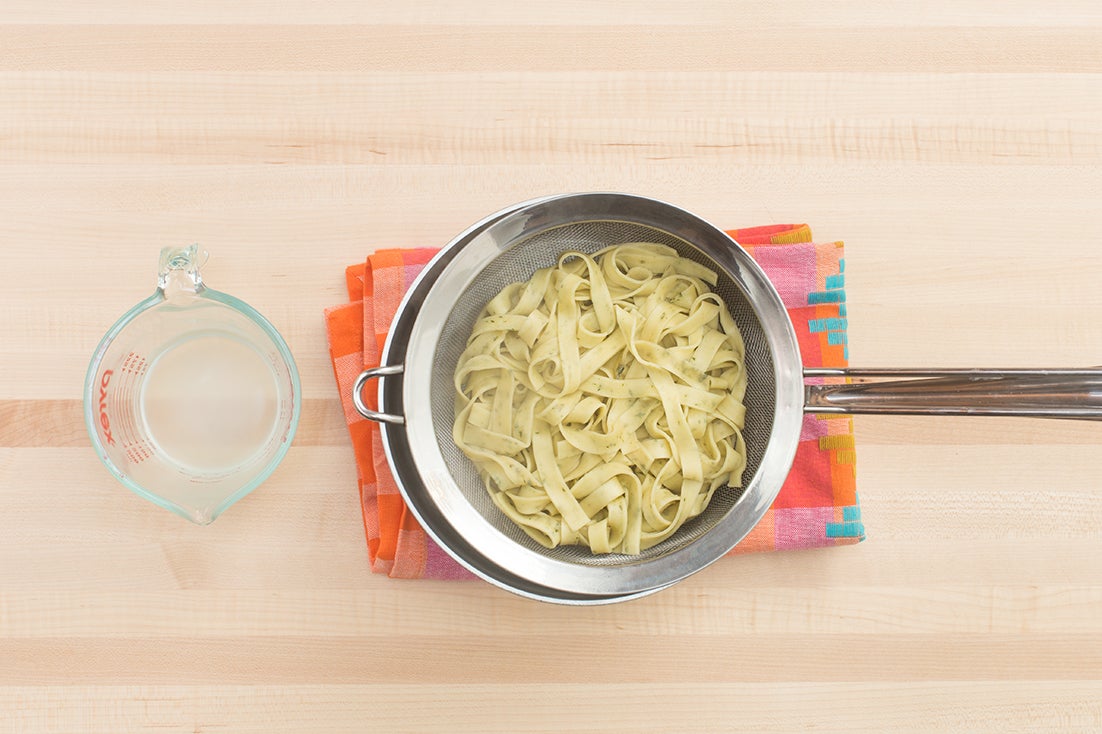 recipe-step-image-Cook the pasta:}