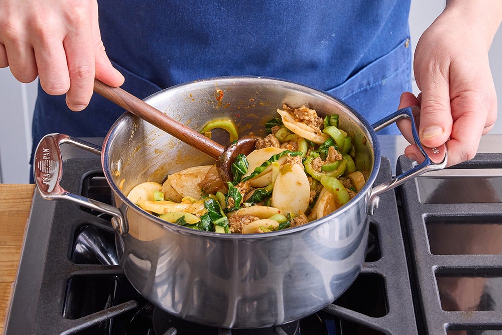 recipe-step-image-Finish the rice cakes & serve your dish}