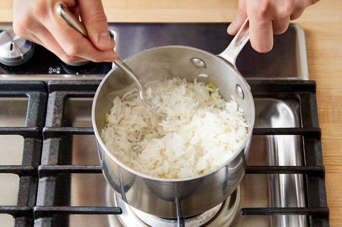recipe-step-image-Cook the rice:}