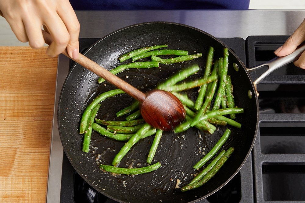 recipe-step-image-Cook & finish the green beans}