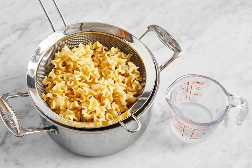 recipe-step-image-Cook the pasta}