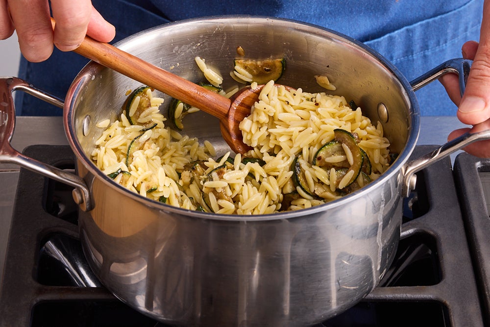 recipe-step-image-Finish the pasta & serve your dish}