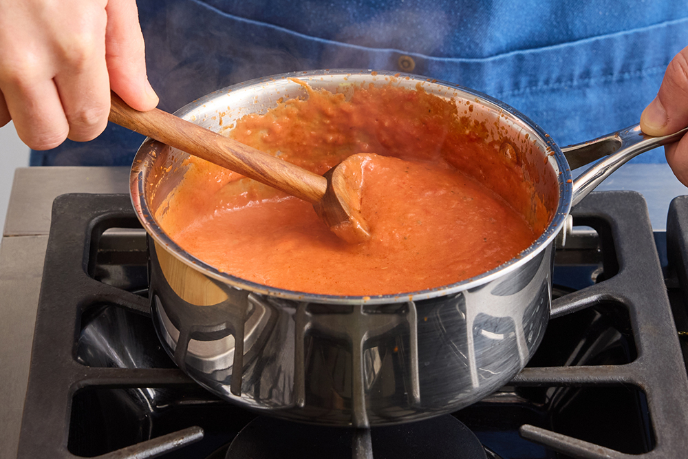 recipe-step-image-Make the sauce}
