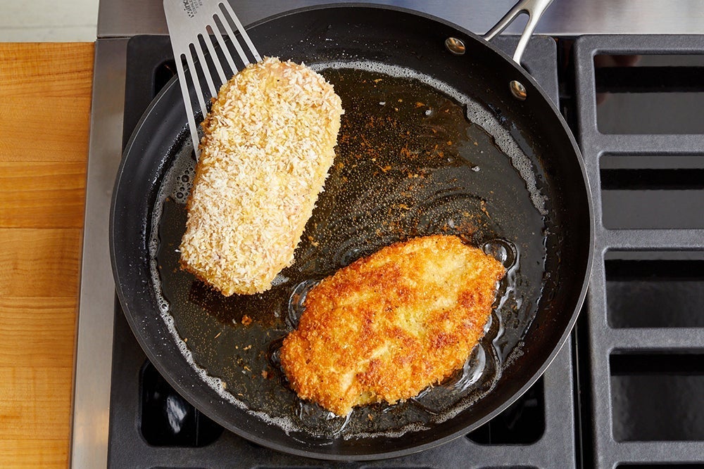 recipe-step-image-Cook the chicken }