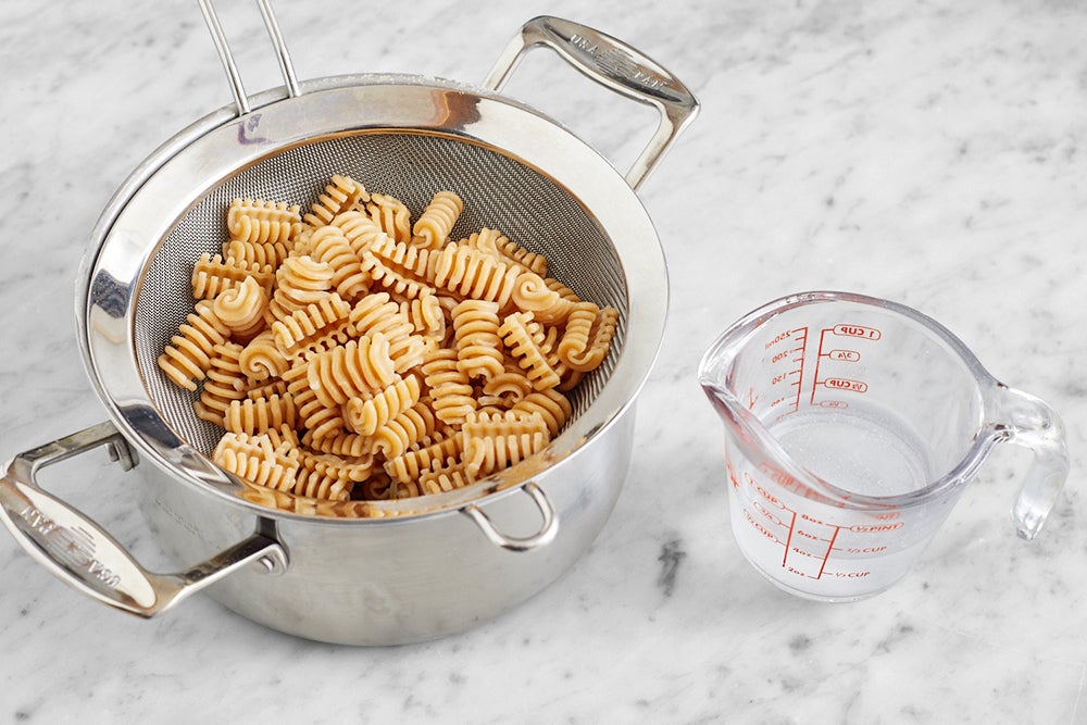 recipe-step-image-Cook the pasta}
