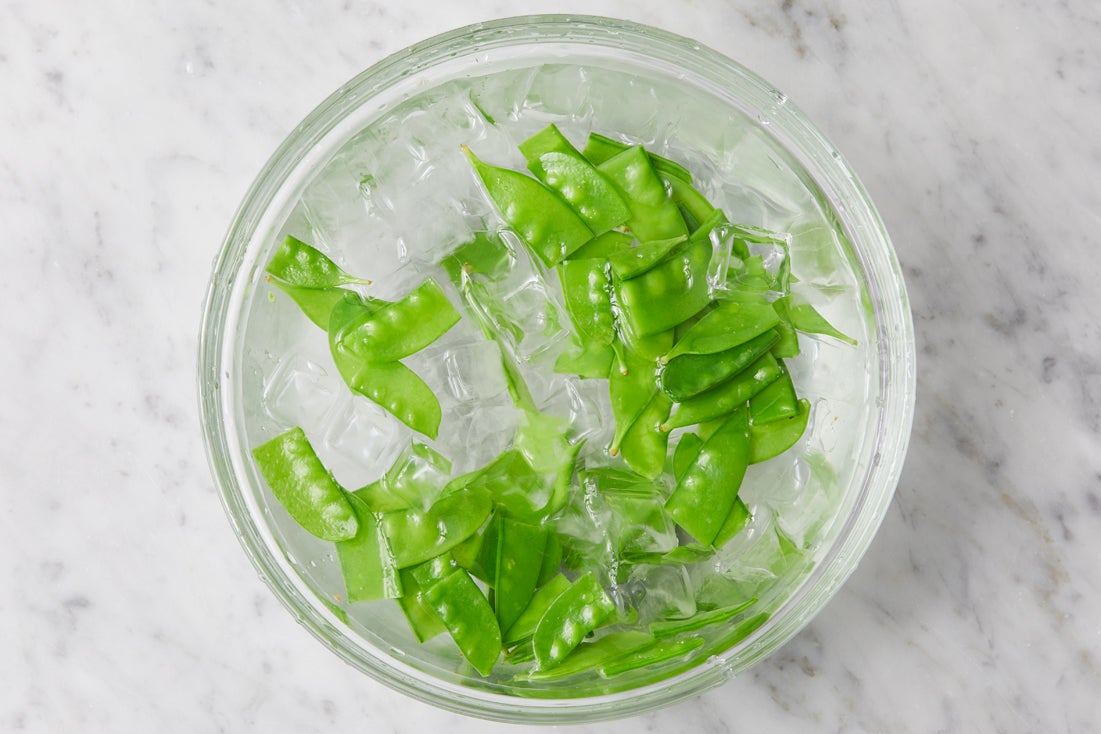 recipe-step-image-Blanch & shock the peas:}