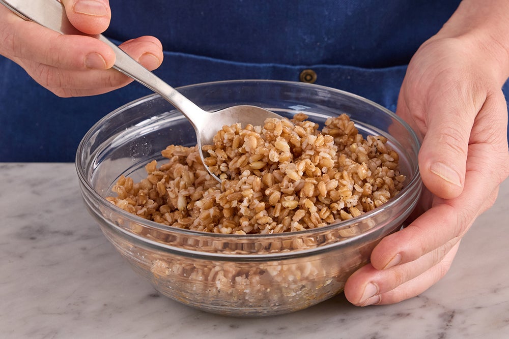 recipe-step-image-Warm the farro & serve your dish }