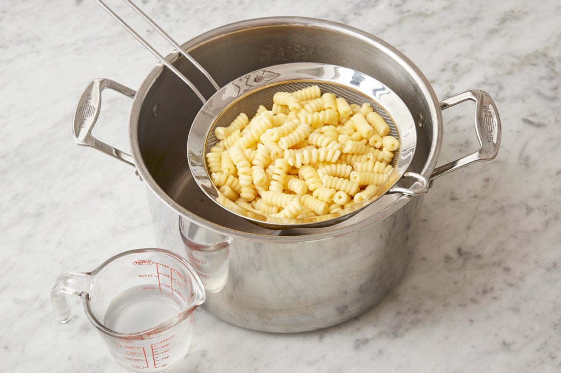 recipe-step-image-Cook the pasta:}