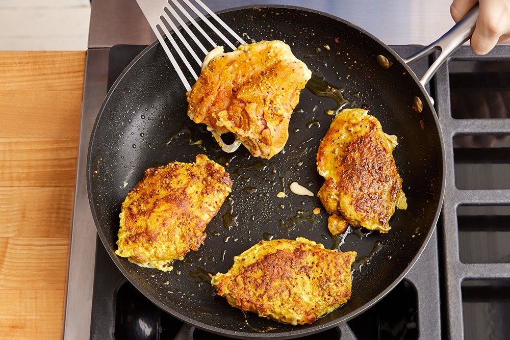 recipe-step-image-Cook the chicken}