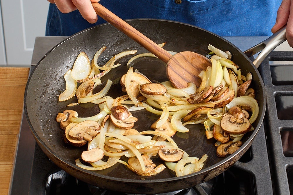 recipe-step-image-Cook the vegetables}