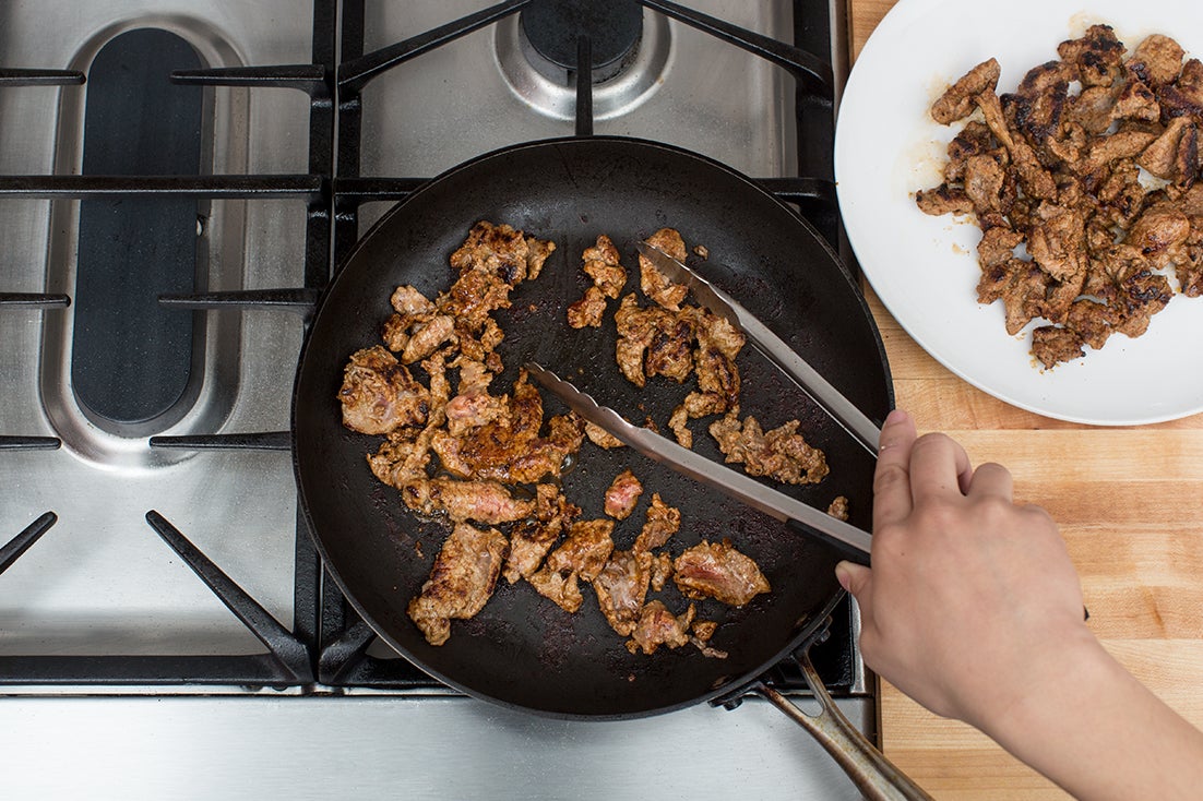 recipe-step-image-Cook the beef:}