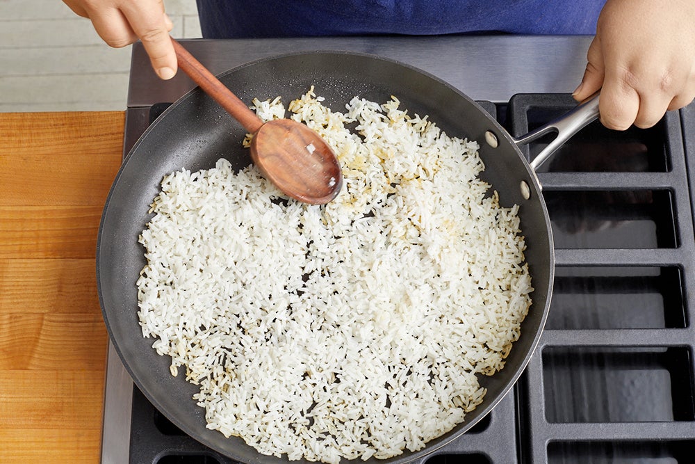 recipe-step-image-Make the fried rice}