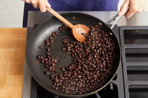 recipe-step-image-Cook the beans:}
