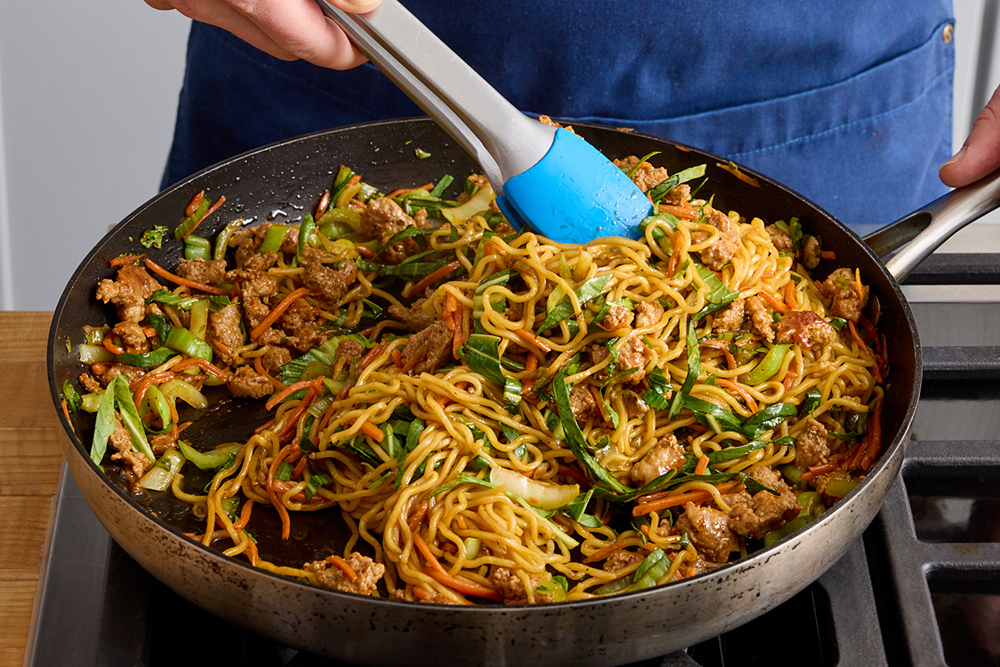 recipe-step-image-Finish the noodles & serve your dish}