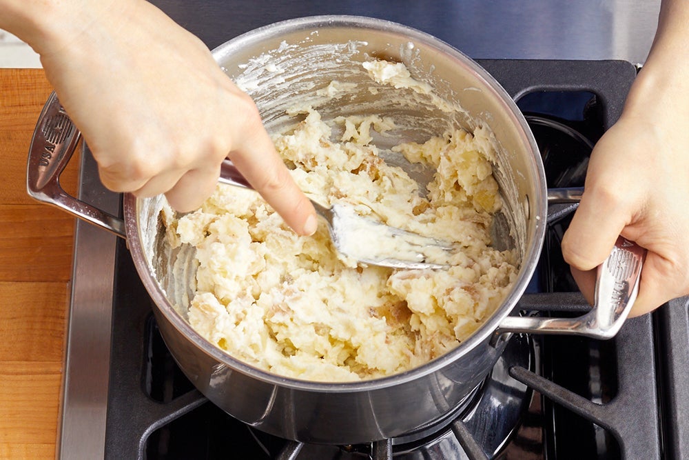 recipe-step-image-Cook & mash the potatoes}