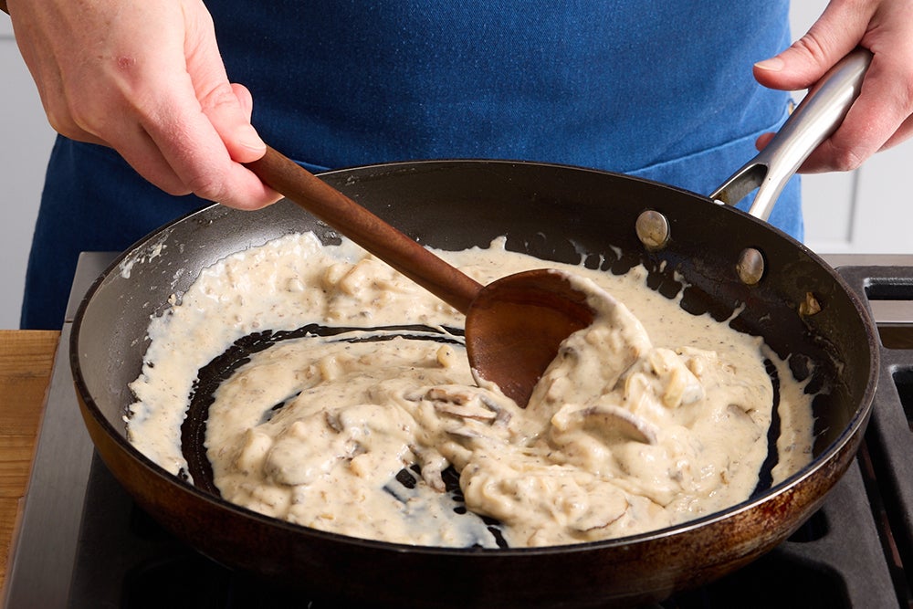 recipe-step-image-Make the sauce }