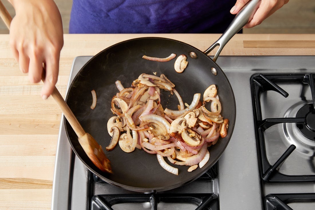 recipe-step-image-Cook the vegetables}