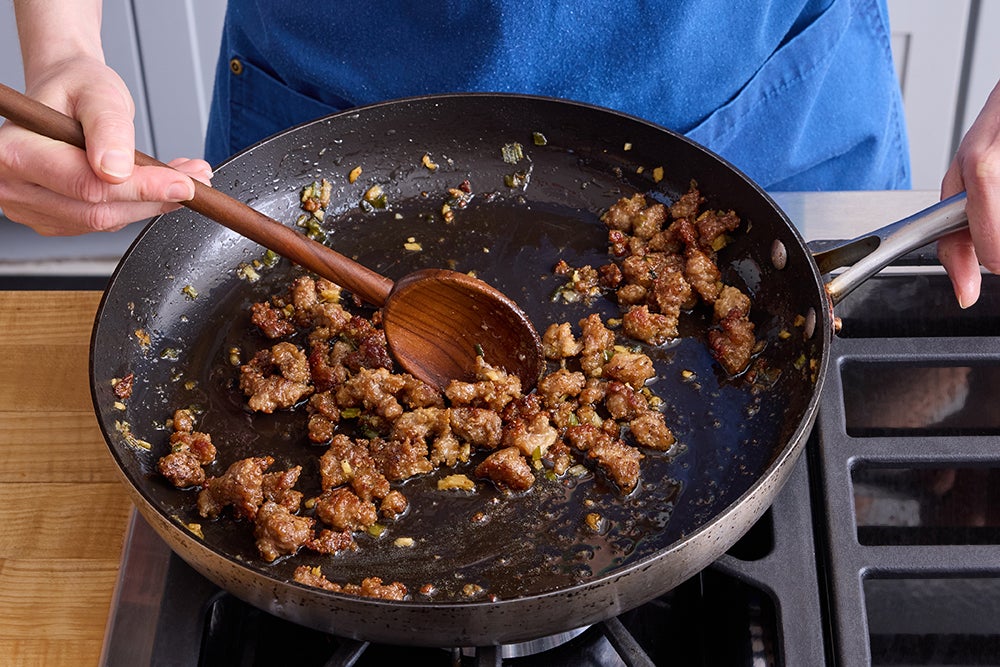 recipe-step-image-Brown the beef}