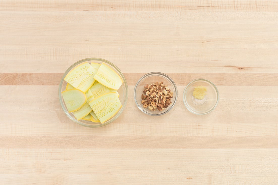 recipe-step-image-Prepare the ingredients:}