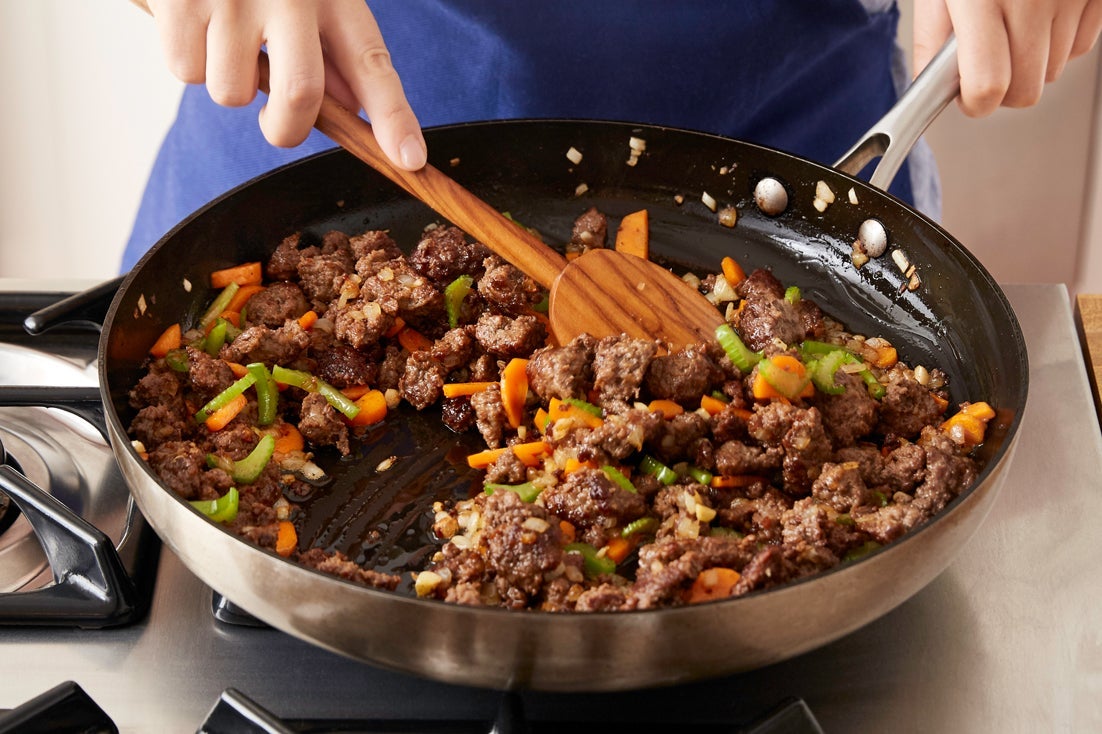recipe-step-image-Brown the beef & start the sauce:}